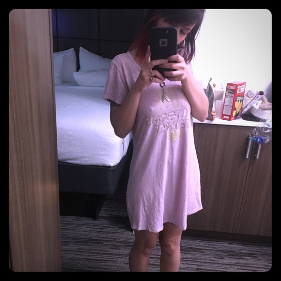 Victoria secret nightie - Picture 1 of 2